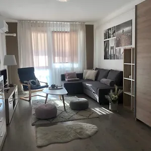 Apartament Design-s 4you, Budapeszt